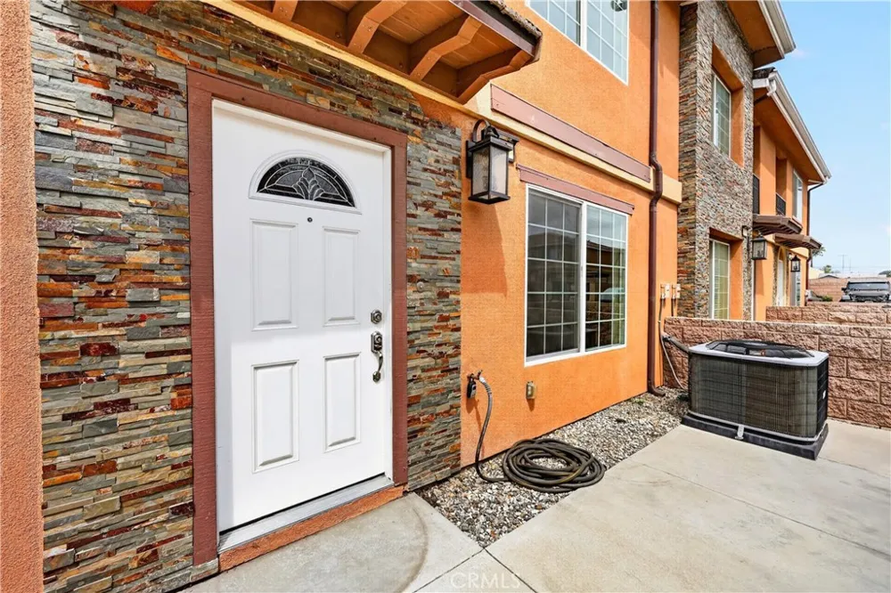 16408 Valencia Avenue #612 Fontana, CA 92335