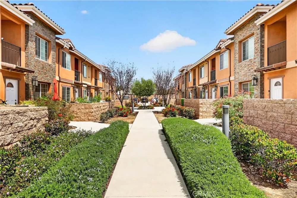 16408 Valencia Avenue #612 Fontana, CA 92335