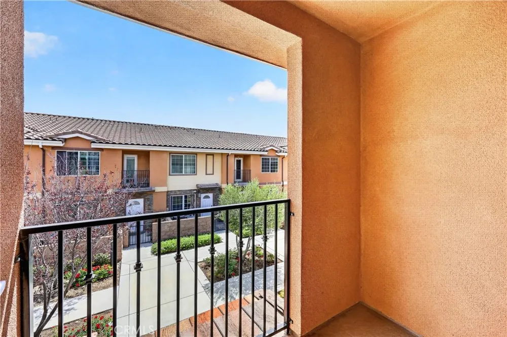 16408 Valencia Avenue #612 Fontana, CA 92335