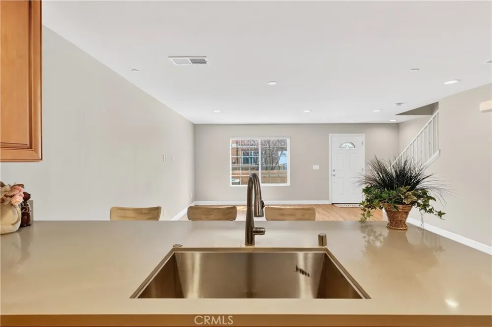 16408 Valencia Avenue #612 Fontana, CA 92335