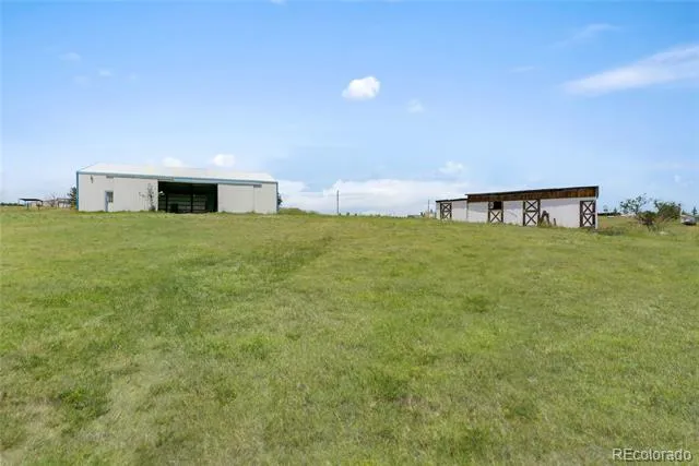 1825 Arabian Trail Elizabeth, CO 80107