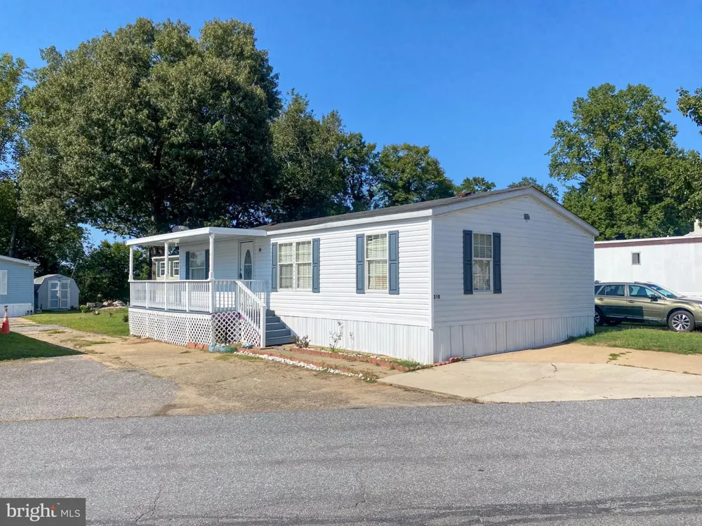 210 5TH STREET Lothian, MD 20711
