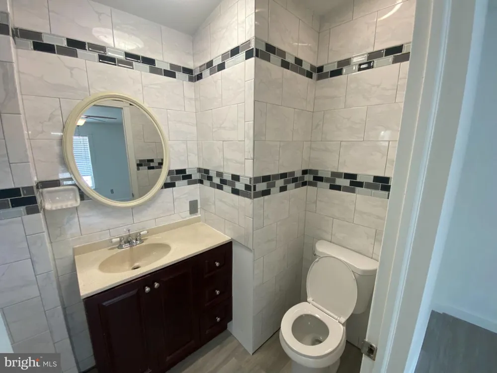 210 5TH STREET Lothian, MD 20711