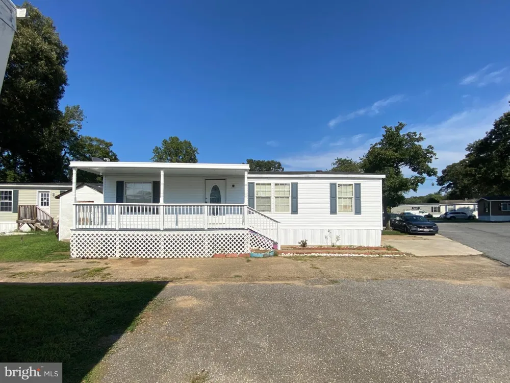 210 5TH STREET Lothian, MD 20711