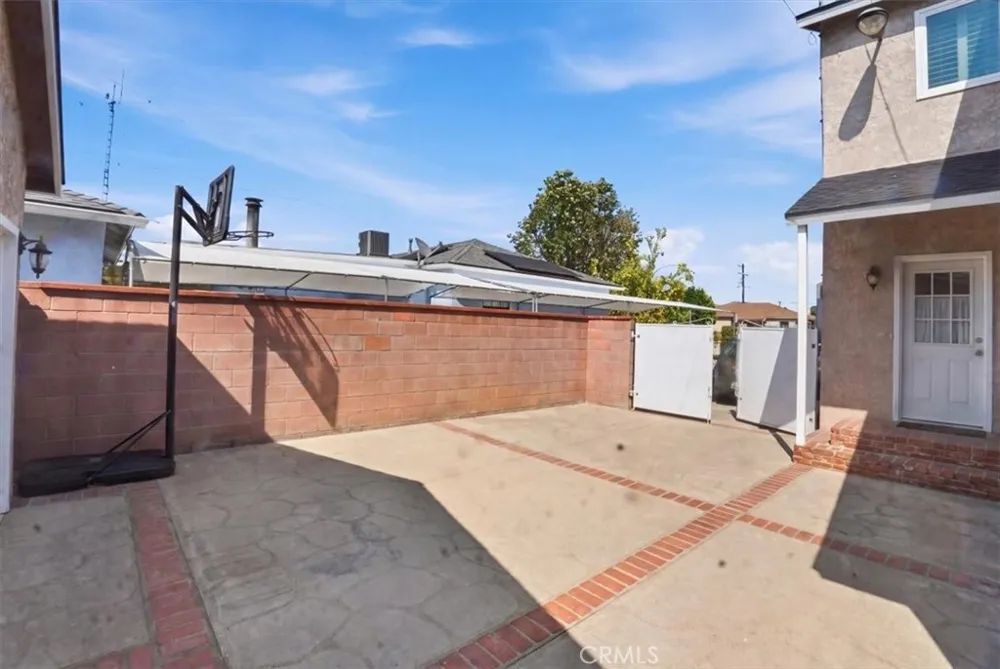 117 Hartley West Covina, CA 91790