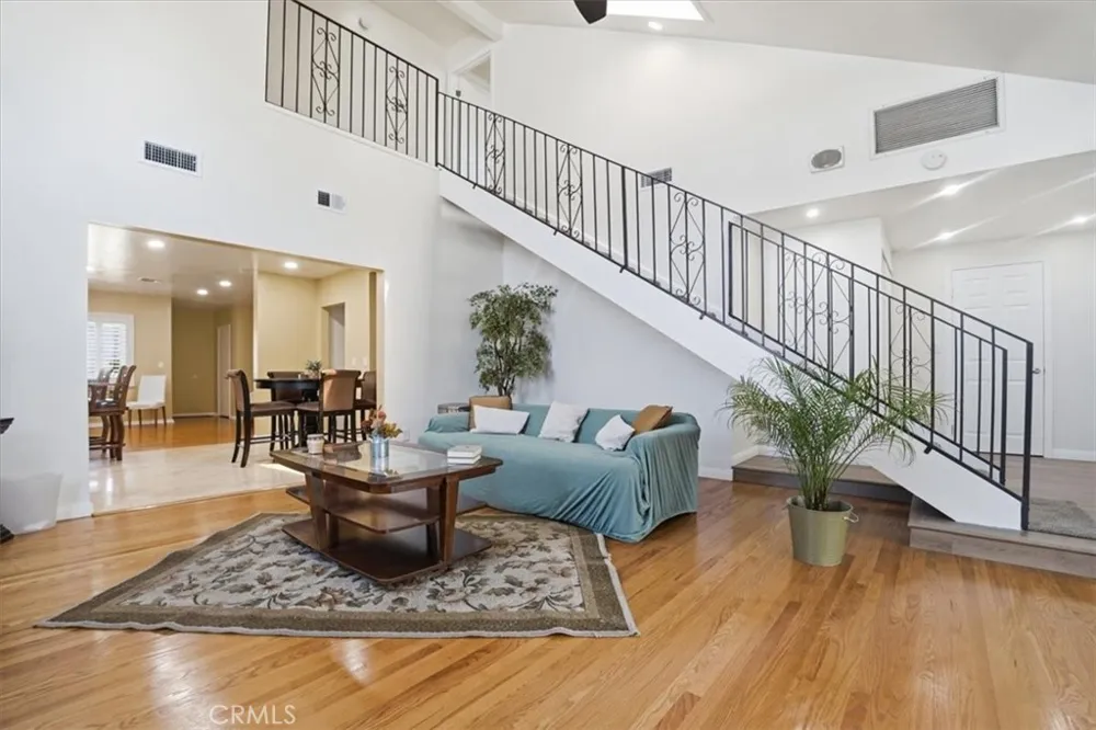 117 Hartley West Covina, CA 91790