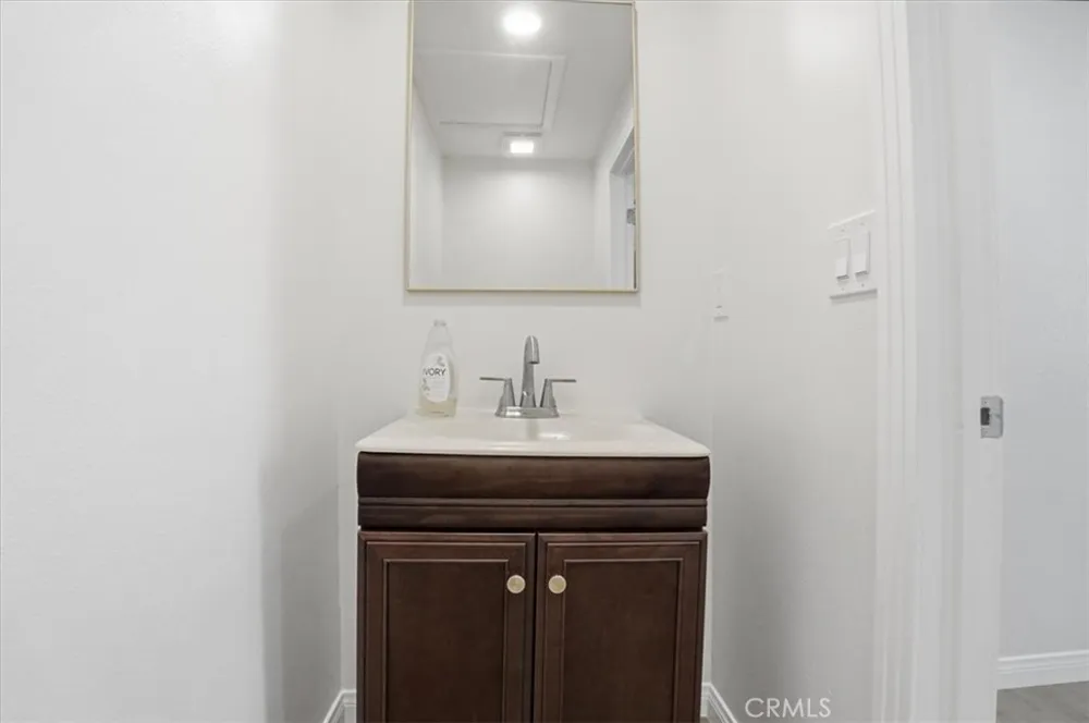 117 Hartley West Covina, CA 91790