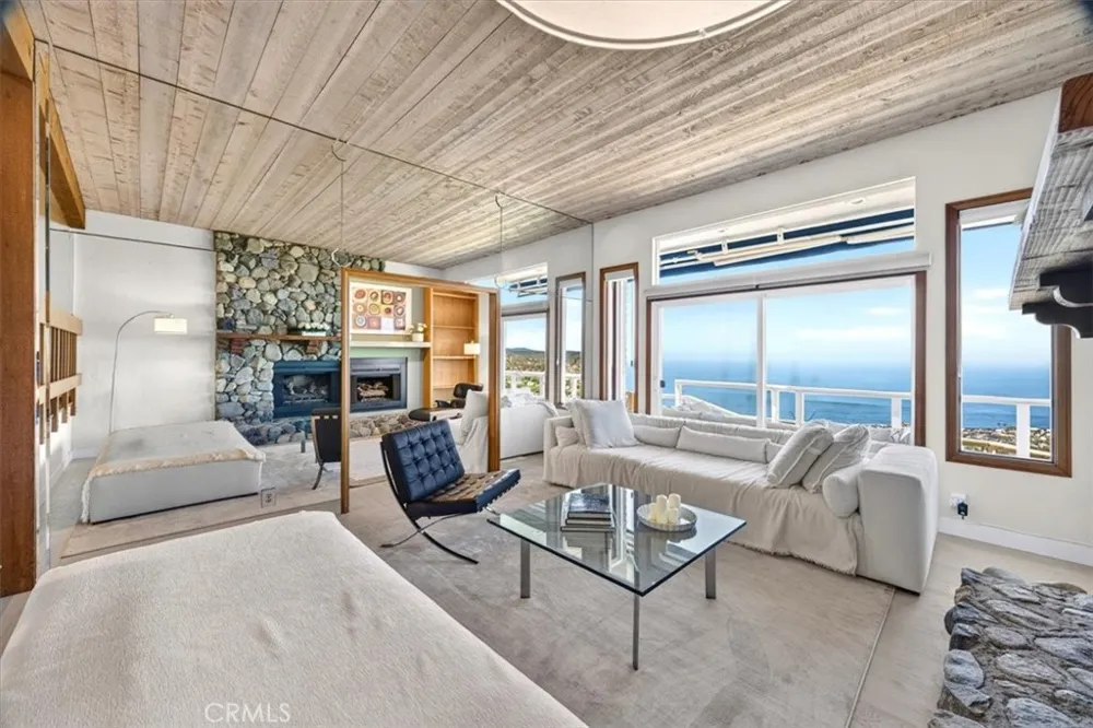 1361 La Mirada Laguna Beach, CA 92651