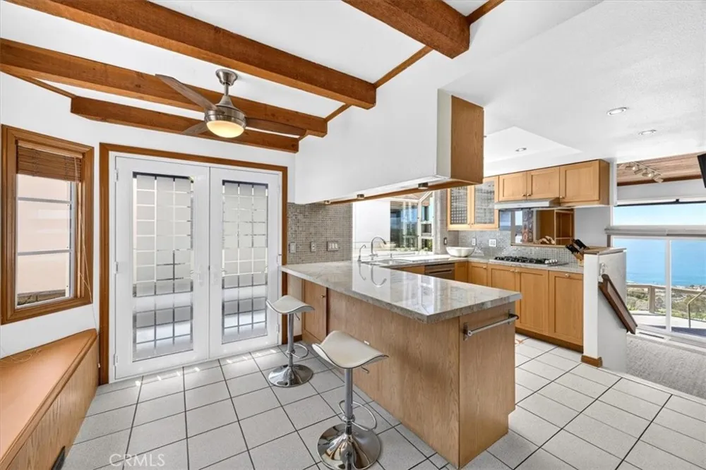 1361 La Mirada Laguna Beach, CA 92651