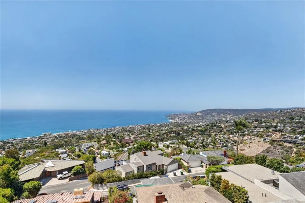 1361 La Mirada Laguna Beach, CA 92651