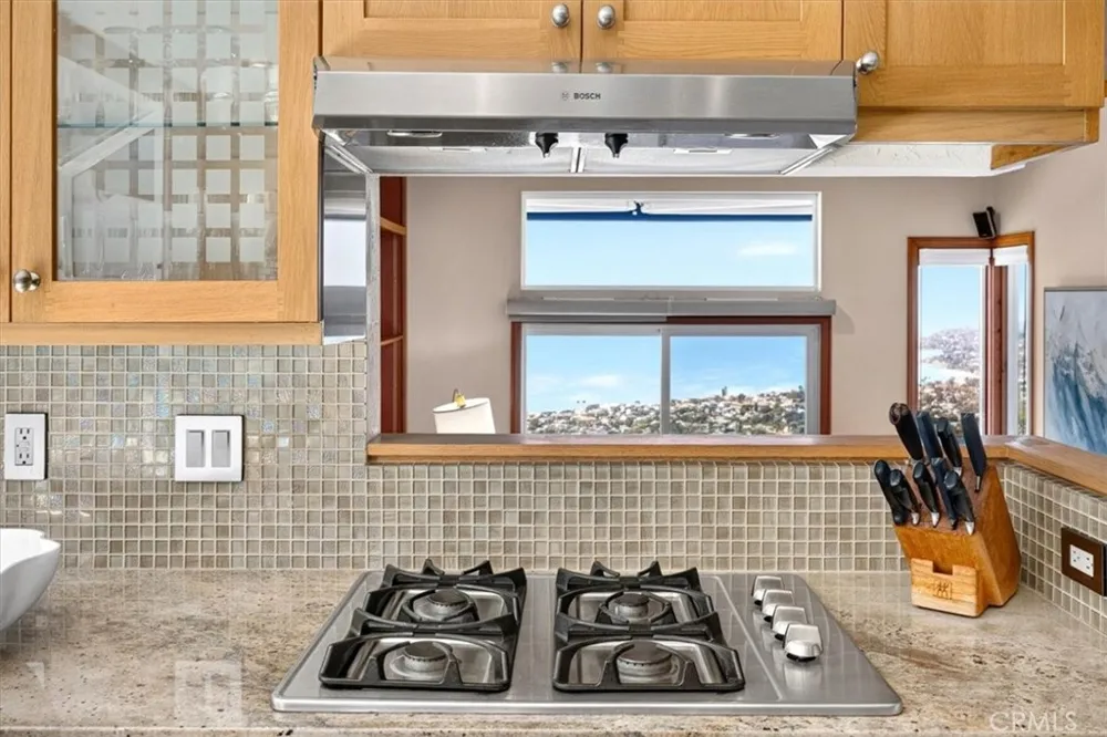 1361 La Mirada Laguna Beach, CA 92651