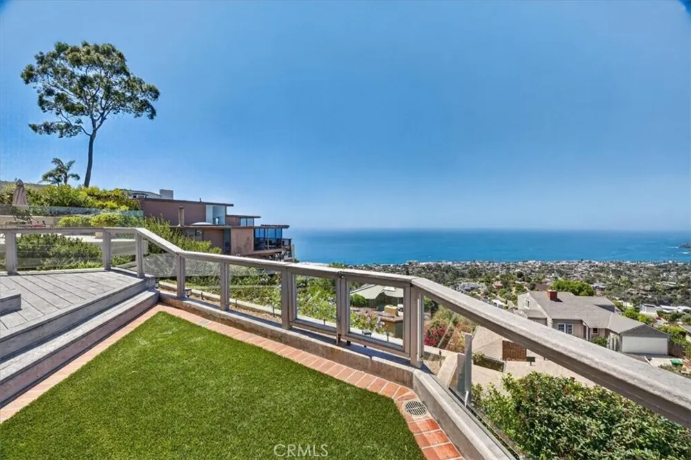 1361 La Mirada Laguna Beach, CA 92651