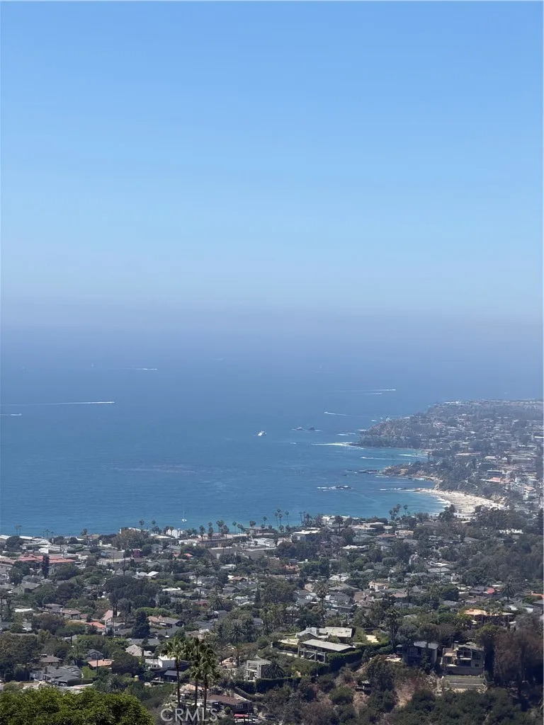 1361 La Mirada Laguna Beach, CA 92651