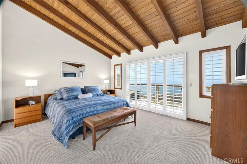 1361 La Mirada Laguna Beach, CA 92651