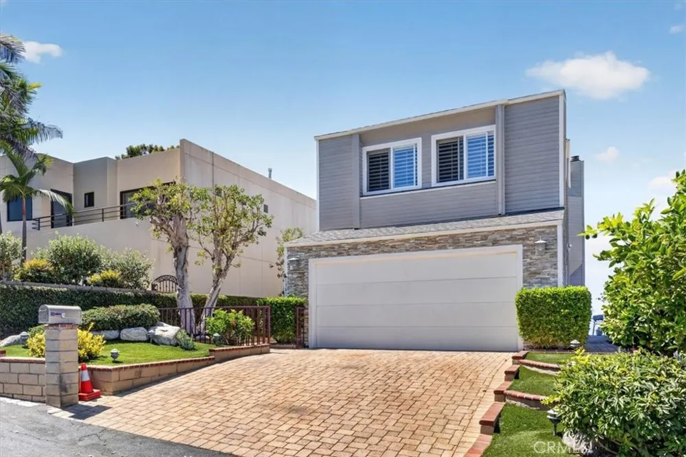 1361 La Mirada Laguna Beach, CA 92651