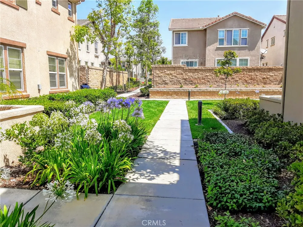 6954 Castor Chino, CA 91710