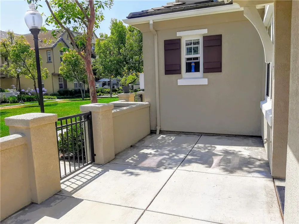 6954 Castor Chino, CA 91710