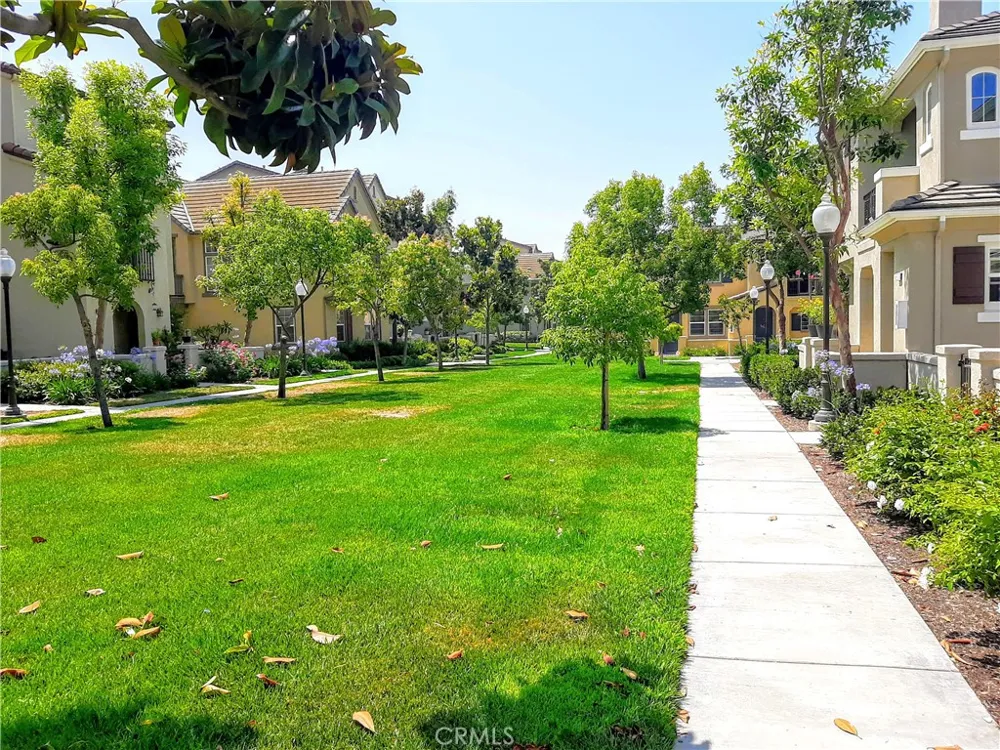 6954 Castor Chino, CA 91710
