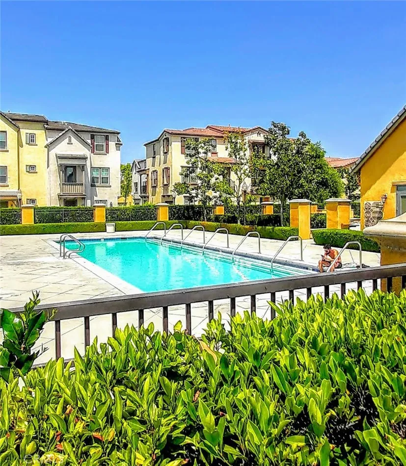 6954 Castor Chino, CA 91710