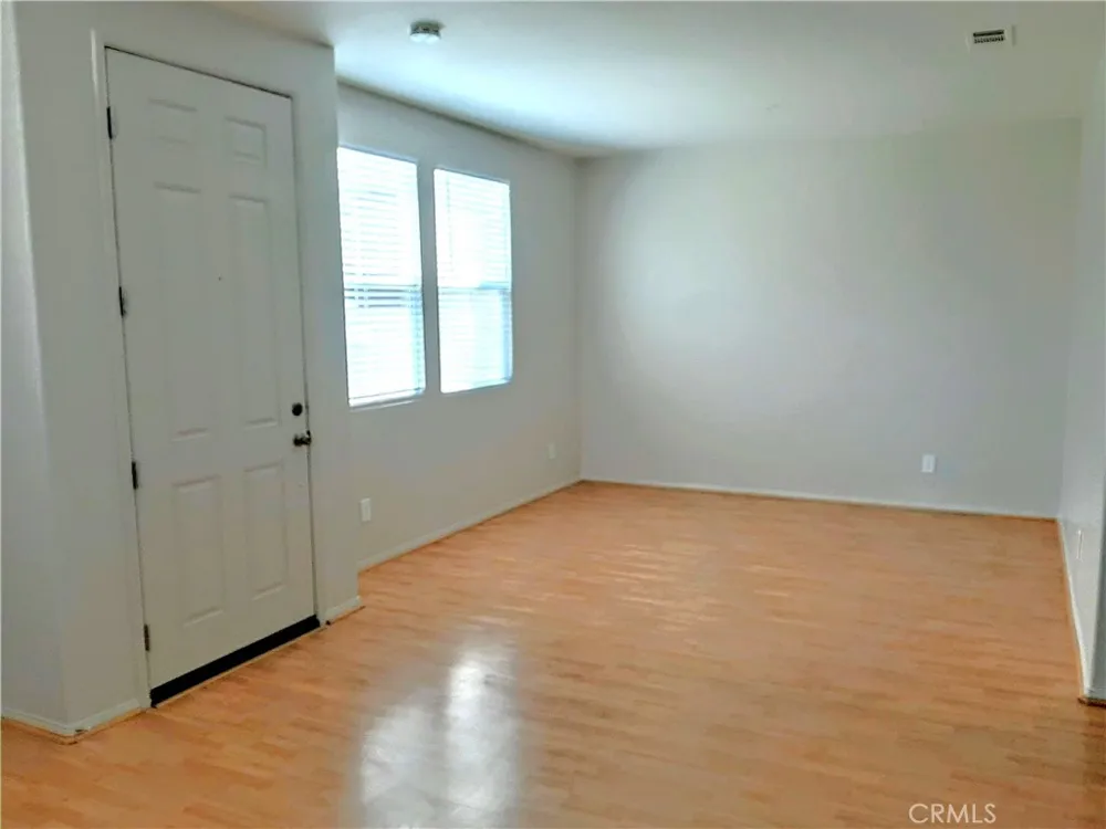 6954 Castor Chino, CA 91710
