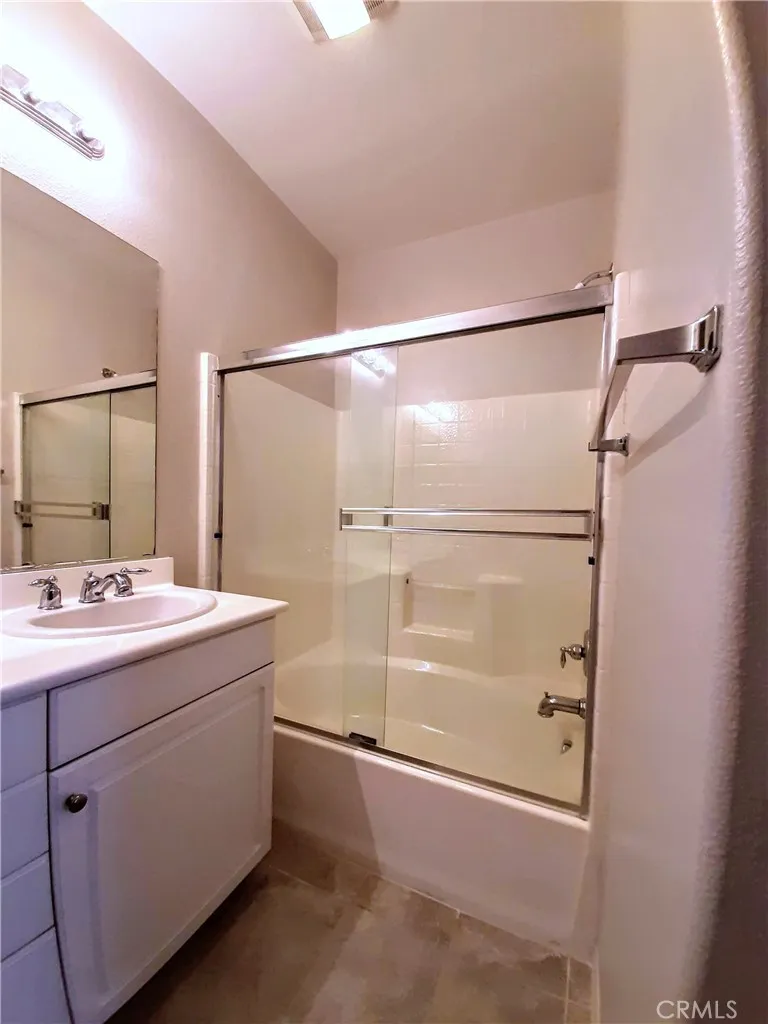 6954 Castor Chino, CA 91710