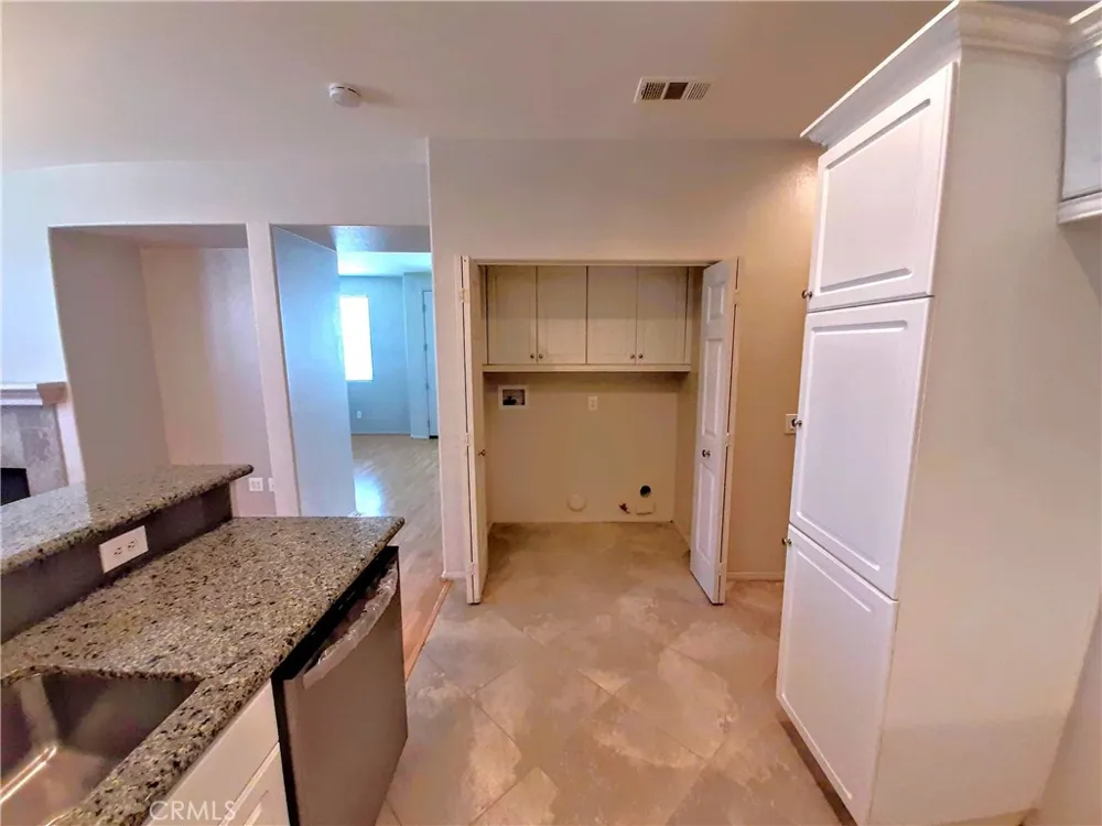 6954 Castor Chino, CA 91710