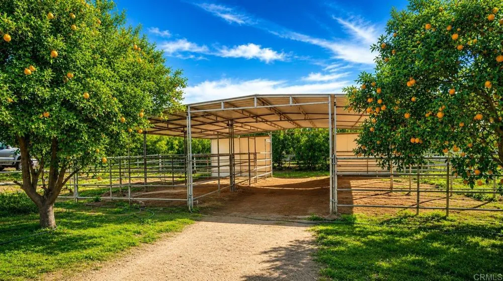 334 Rainbow Crest Road Fallbrook, CA 92028