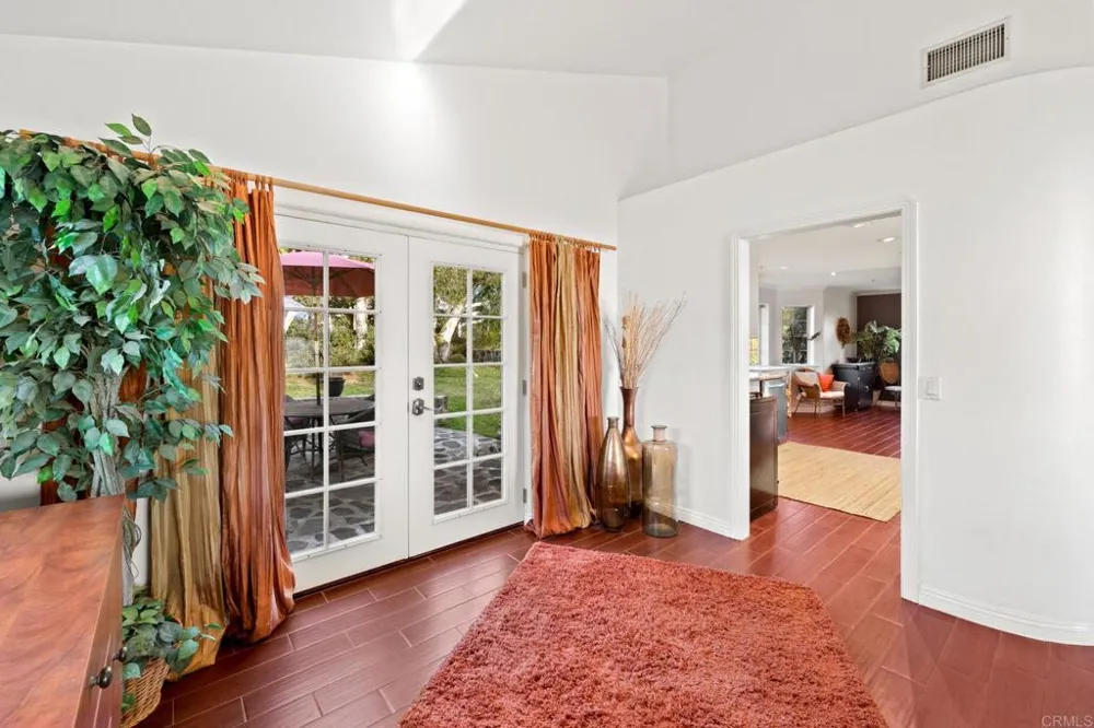 334 Rainbow Crest Road Fallbrook, CA 92028