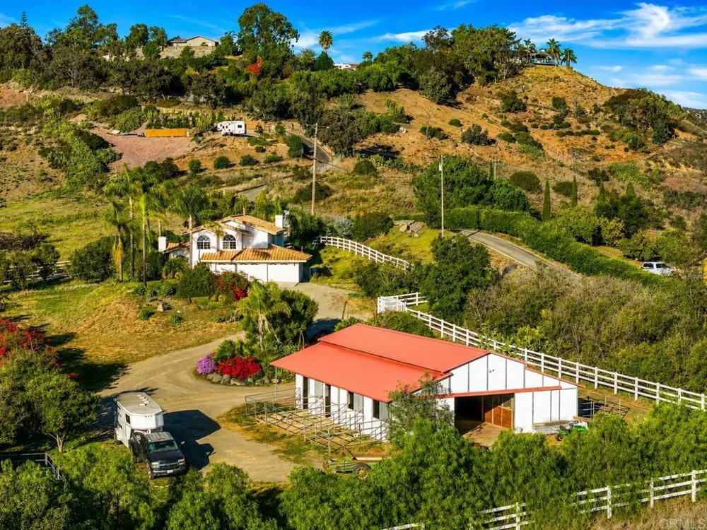334 Rainbow Crest Road Fallbrook, CA 92028