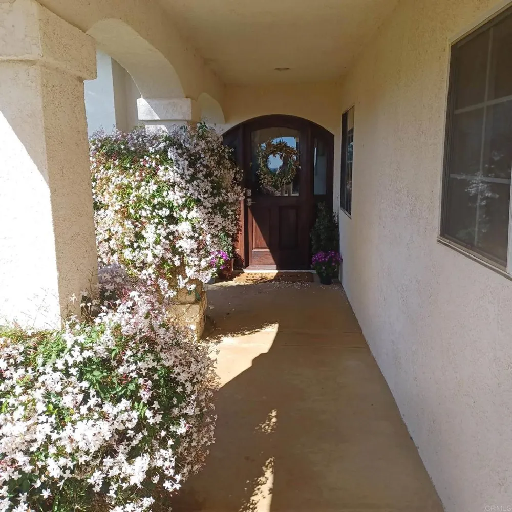 334 Rainbow Crest Road Fallbrook, CA 92028
