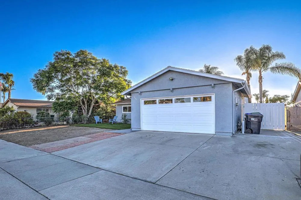 631 Charles Dr. Oceanside, CA 92057