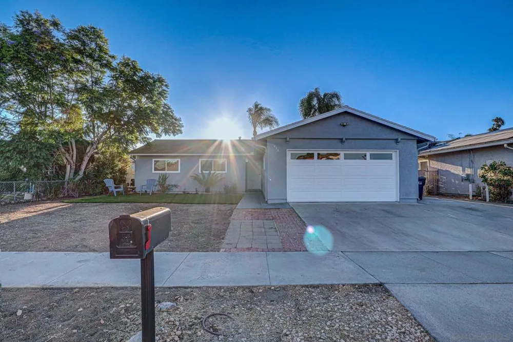 631 Charles Dr. Oceanside, CA 92057