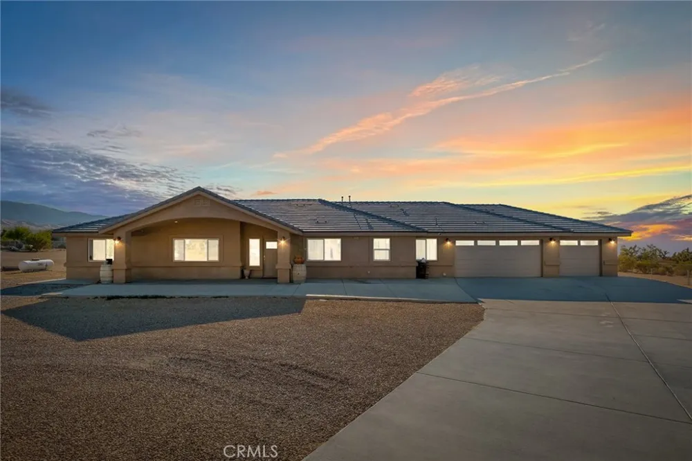11374 Desert View Pinon Hills, CA 92372