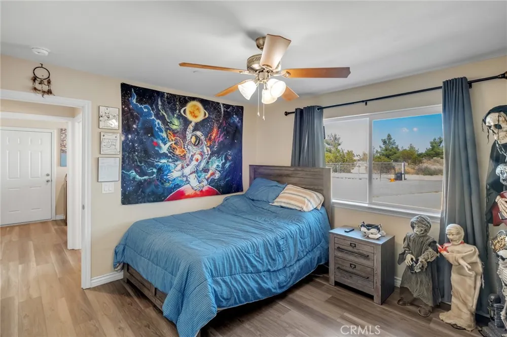 11374 Desert View Pinon Hills, CA 92372