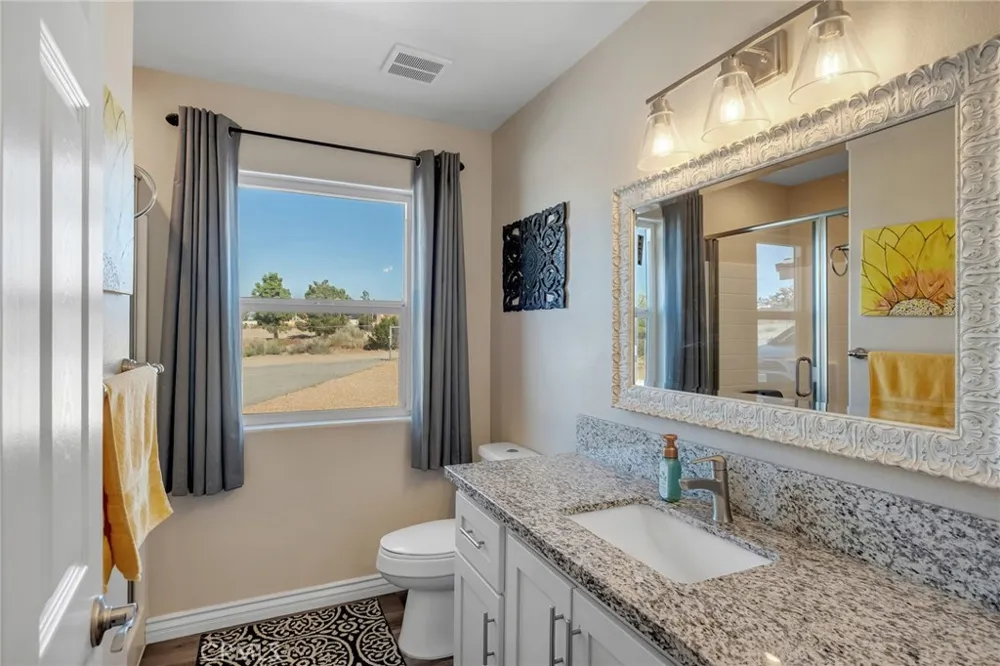 11374 Desert View Pinon Hills, CA 92372