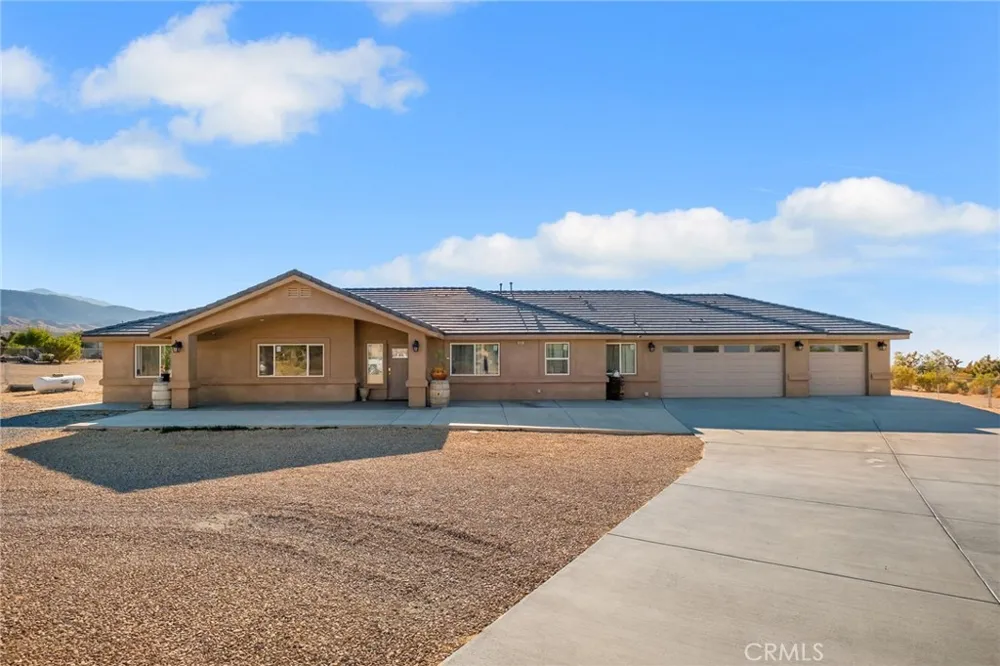 11374 Desert View Pinon Hills, CA 92372