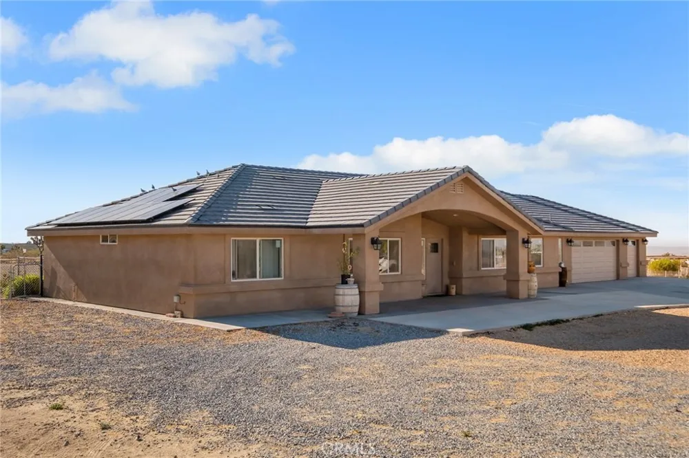 11374 Desert View Pinon Hills, CA 92372