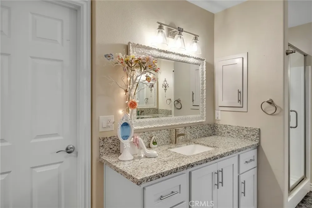 11374 Desert View Pinon Hills, CA 92372