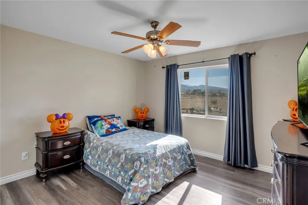 11374 Desert View Pinon Hills, CA 92372