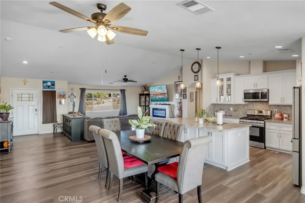 11374 Desert View Pinon Hills, CA 92372