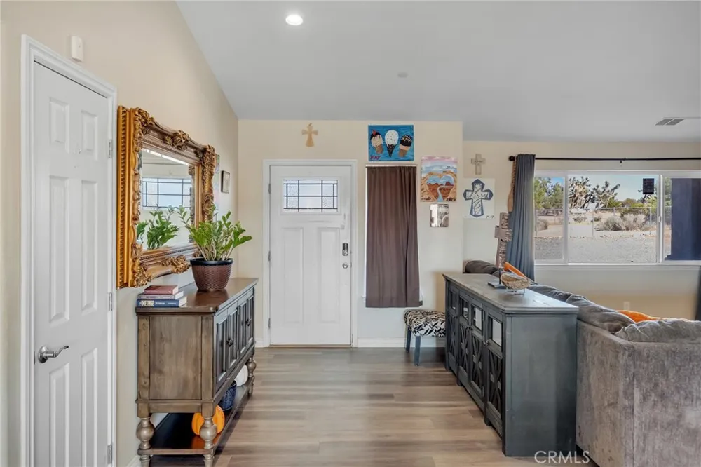 11374 Desert View Pinon Hills, CA 92372