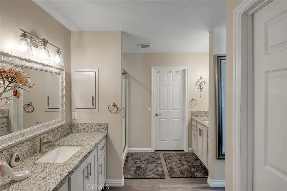 11374 Desert View Pinon Hills, CA 92372