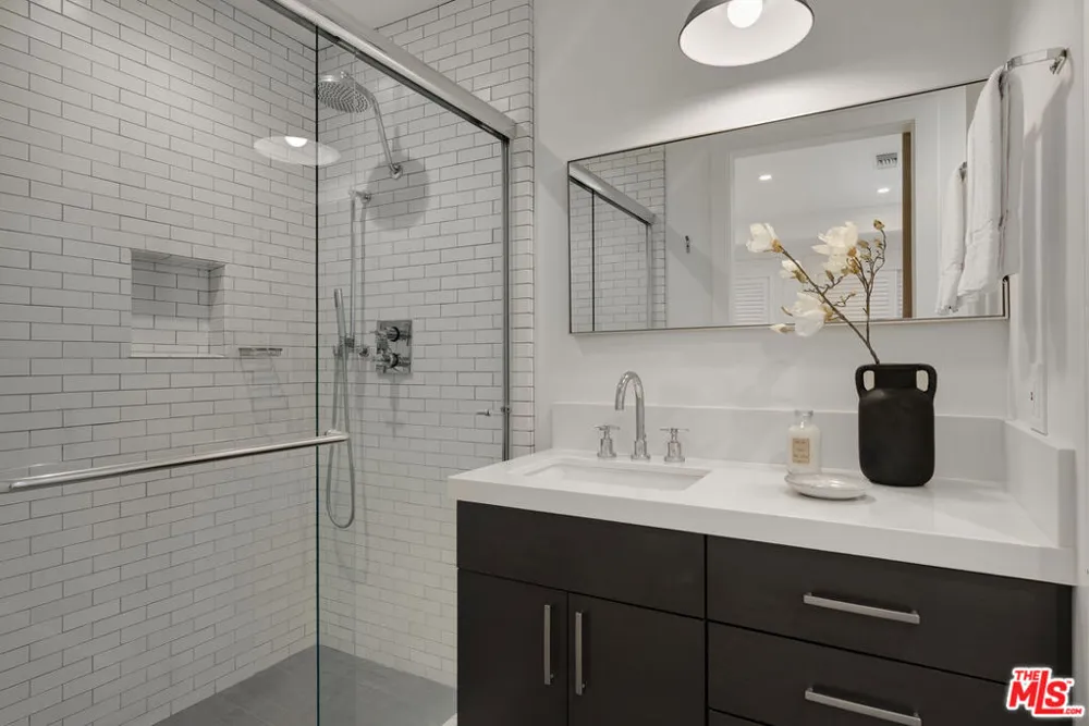521 Loring Avenue Los Angeles, CA 90024
