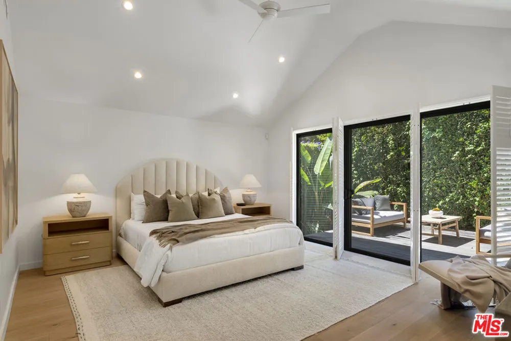 521 Loring Avenue Los Angeles, CA 90024