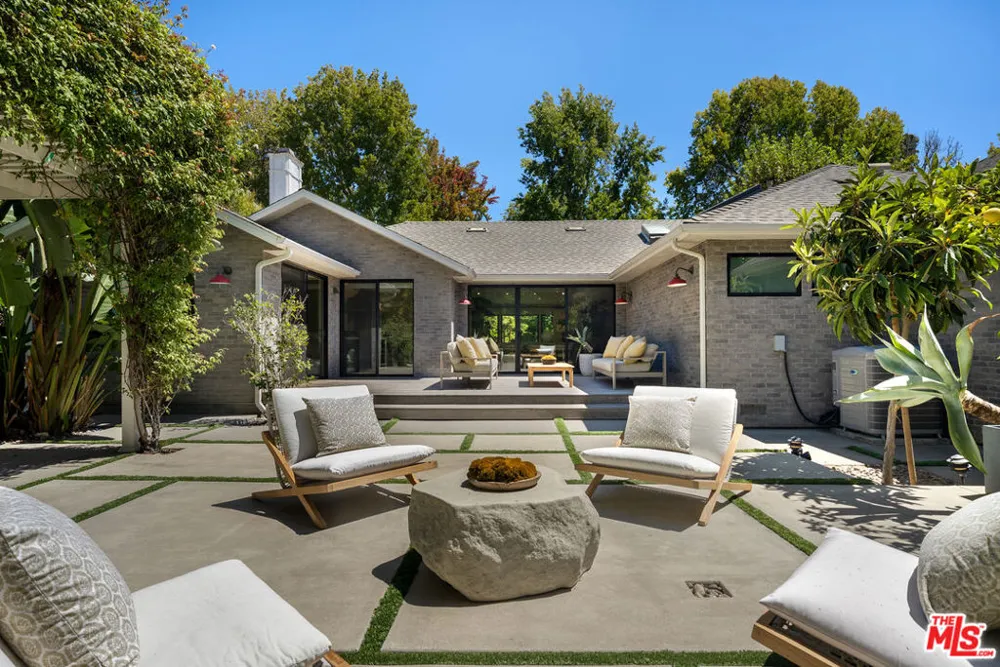521 Loring Avenue Los Angeles, CA 90024