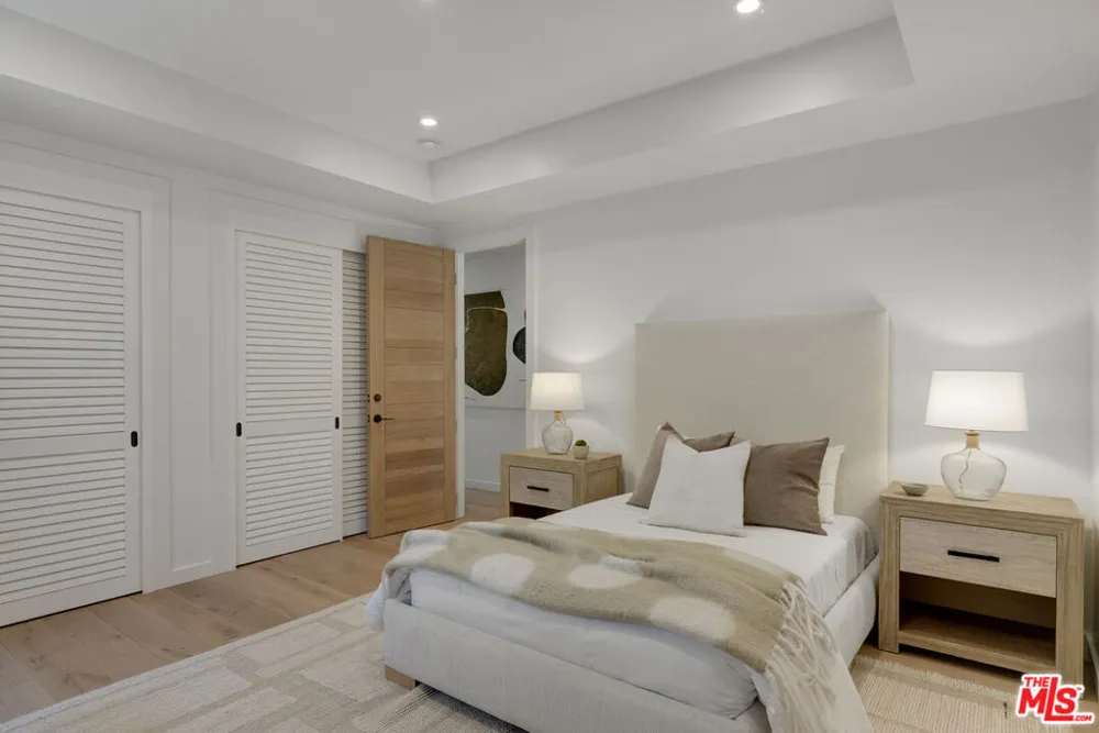 521 Loring Avenue Los Angeles, CA 90024
