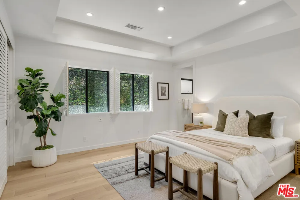 521 Loring Avenue Los Angeles, CA 90024
