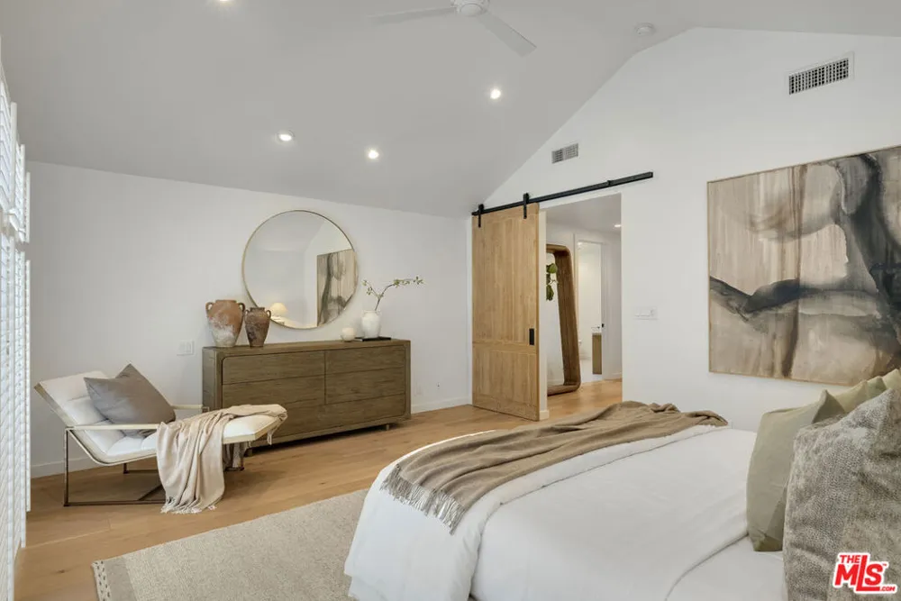 521 Loring Avenue Los Angeles, CA 90024