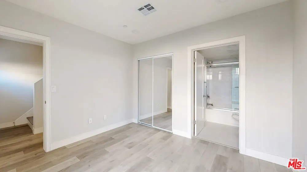 307 Rosemont Avenue #1/2 Los Angeles, CA 90026