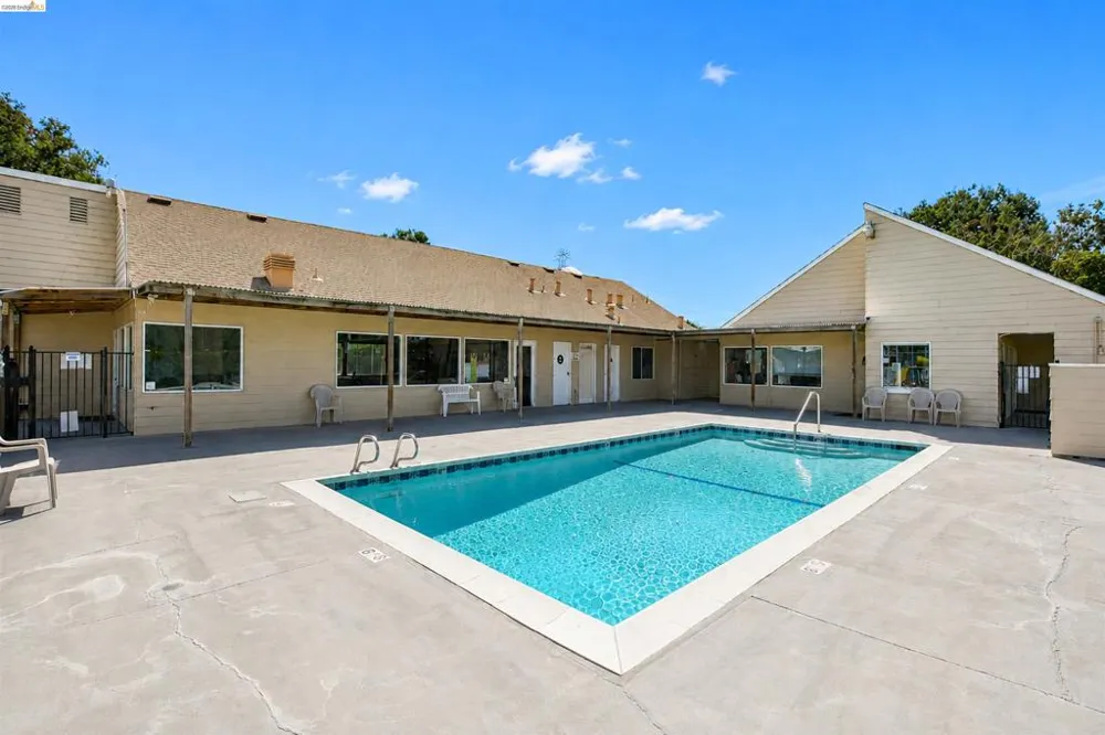 365 Stonyford Dr Pittsburg, CA 94565